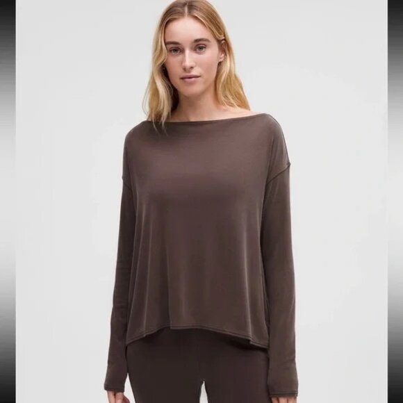 Drapey Softstreme Off-The-Shoulder Long-Sleeve Shirt in Espresso - Picture 1 of 3